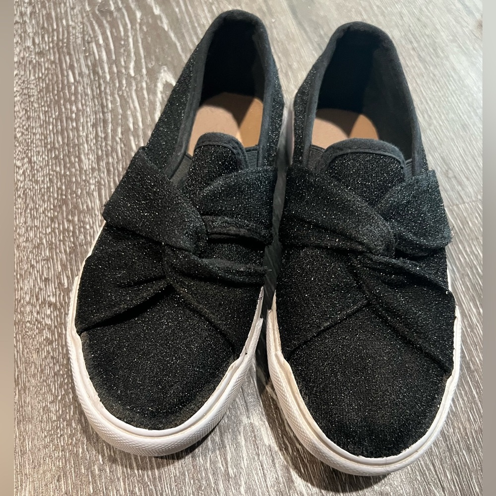 Girls size 13 💕 Metallic Shimmer Slip On Shoes